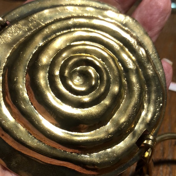 Vintage 80s Metal Gold Toned Medallion Chain Link Belt - Picture 4 of 5